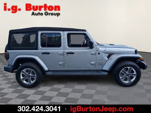 Used 2021 Jeep Wrangler Unlimited Sahara w/ LED Lighting Group AWD/4WD image 7