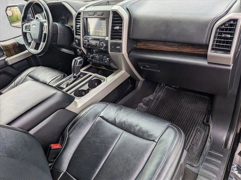 Used 2019 Ford F150 Lariat w/ Trailer Tow Package AWD/4WD image 21