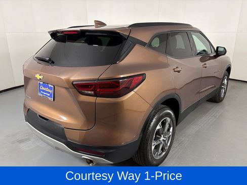 Used 2023 Chevrolet Blazer LT w/ Convenience Package FWD image 11
