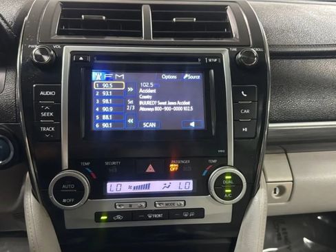 Used 2012 Toyota Camry XLE w/ Convenience Pkg FWD image 15