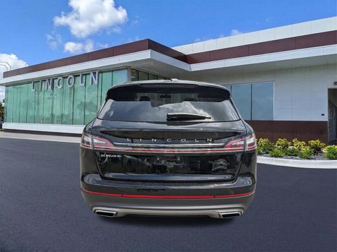 Certified 2023 Lincoln Nautilus Reserve w/ Equipment Group 202A image 6