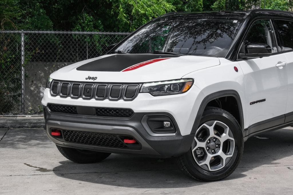 Used 2022 Jeep Compass Trailhawk w/ Trailhawk Elite Group AWD/4WD image 12