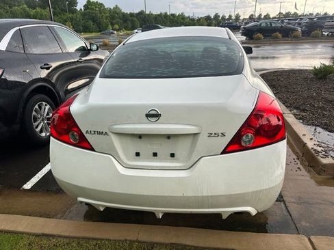 Used 2010 Nissan Altima 2.5 S w/ Convenience Pkg FWD image 8