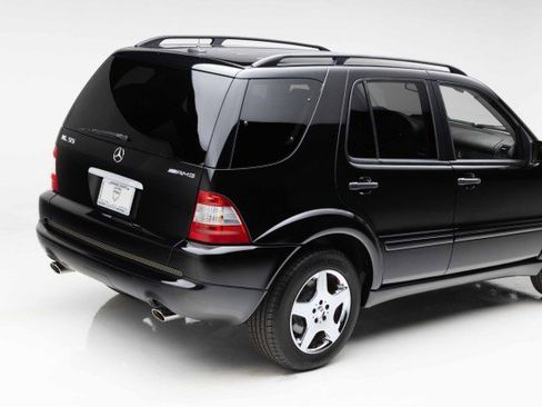 Used 2002 Mercedes-Benz ML 55 AMG 4MATIC image 27