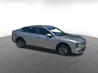 Used 2025 Kia K4 FWD video 2