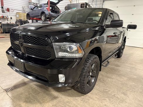 Used 2014 RAM 1500 Express w/ Black Ram 1500 Express Group image 43