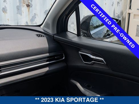 Used 2023 Kia Sportage LX FWD image 18