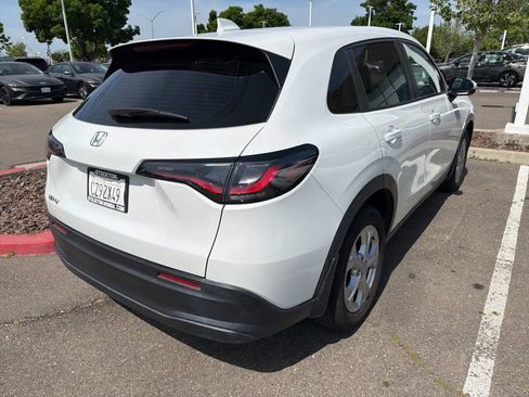 Used 2024 Honda HR-V LX image 4