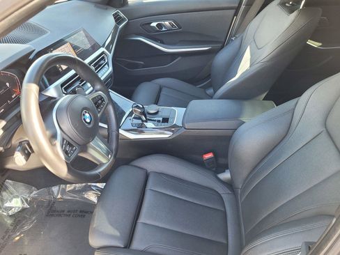 Used 2020 BMW 330i Sedan w/ Convenience Package image 21