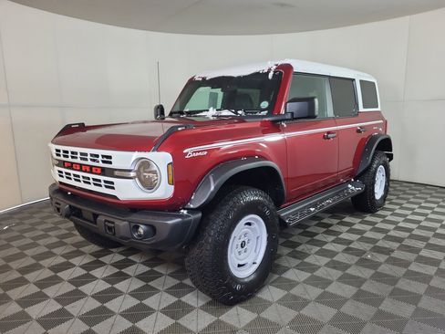 New 2025 Ford Bronco Heritage Edition image 3
