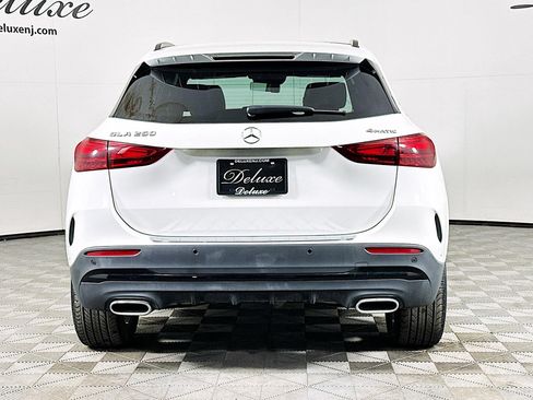 Used 2024 Mercedes-Benz GLA 250 4MATIC image 5