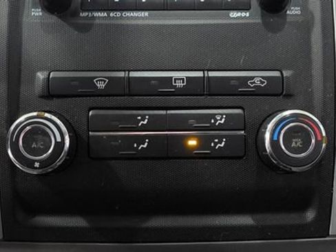 Used 2011 Nissan Frontier SV w/ SV Premium Utility Pkg image 18