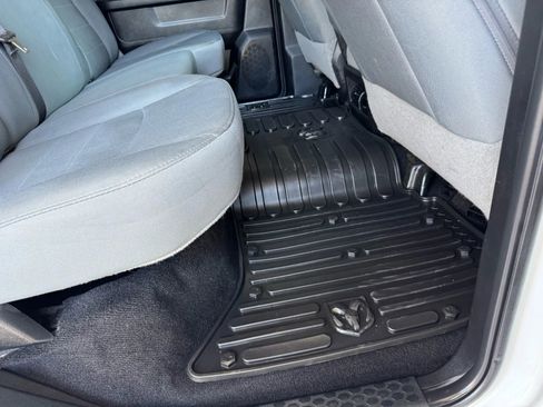 Used 2018 RAM 2500 Tradesman w/ Chrome Appearance Group image 26