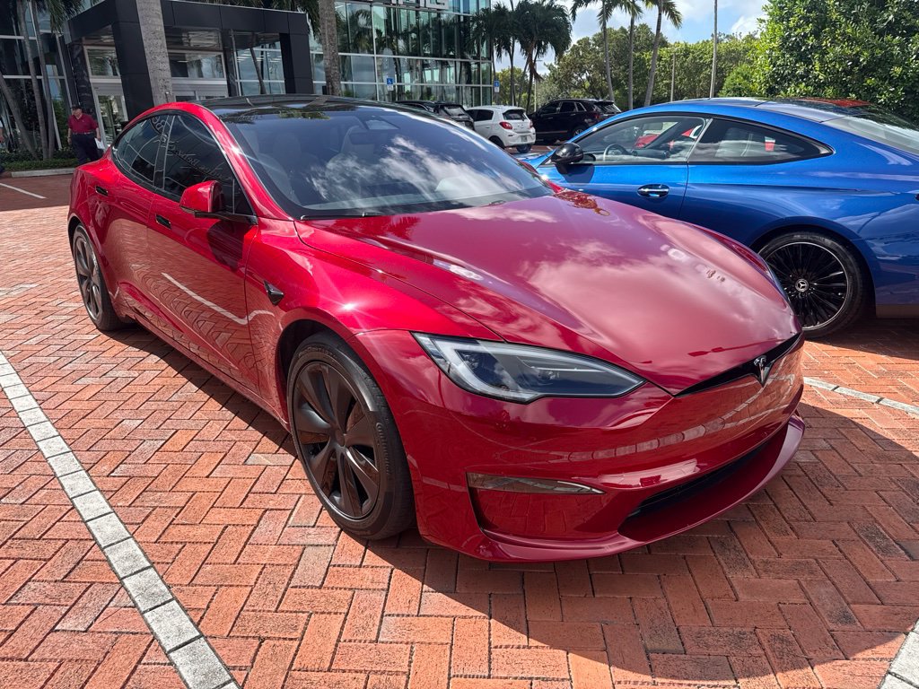 Used 2024 Tesla Model S AWD/4WD image 1