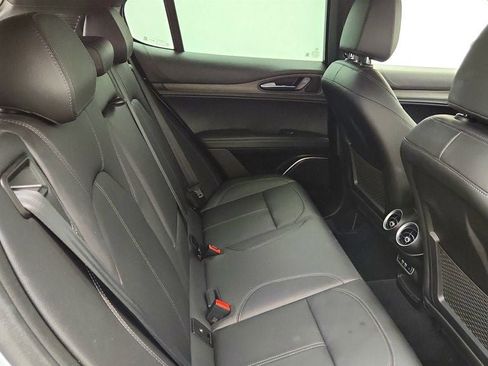 Used 2022 Alfa Romeo Stelvio Ti AWD/4WD image 24