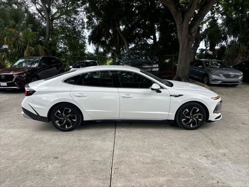 Used 2025 Hyundai Sonata SEL FWD image 6