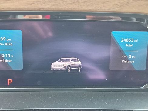 Used 2025 Volkswagen Atlas SE image 7