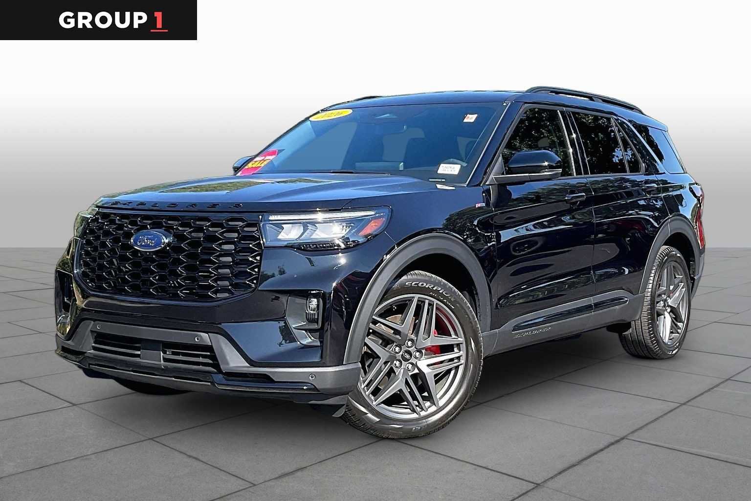 Used 2026 Ford Explorer ST-Line w/ ST-Line Street Pack RWD image 1