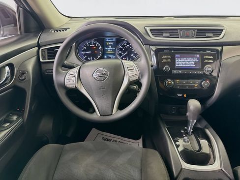 Used 2016 Nissan Rogue S w/ Appearance Package FWD image 25