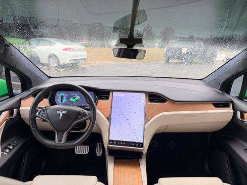 Used 2020 Tesla Model X Performance image 40