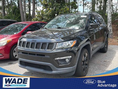 Used 2021 Jeep Compass Latitude w/ Sun and Sound Group AWD/4WD image 1