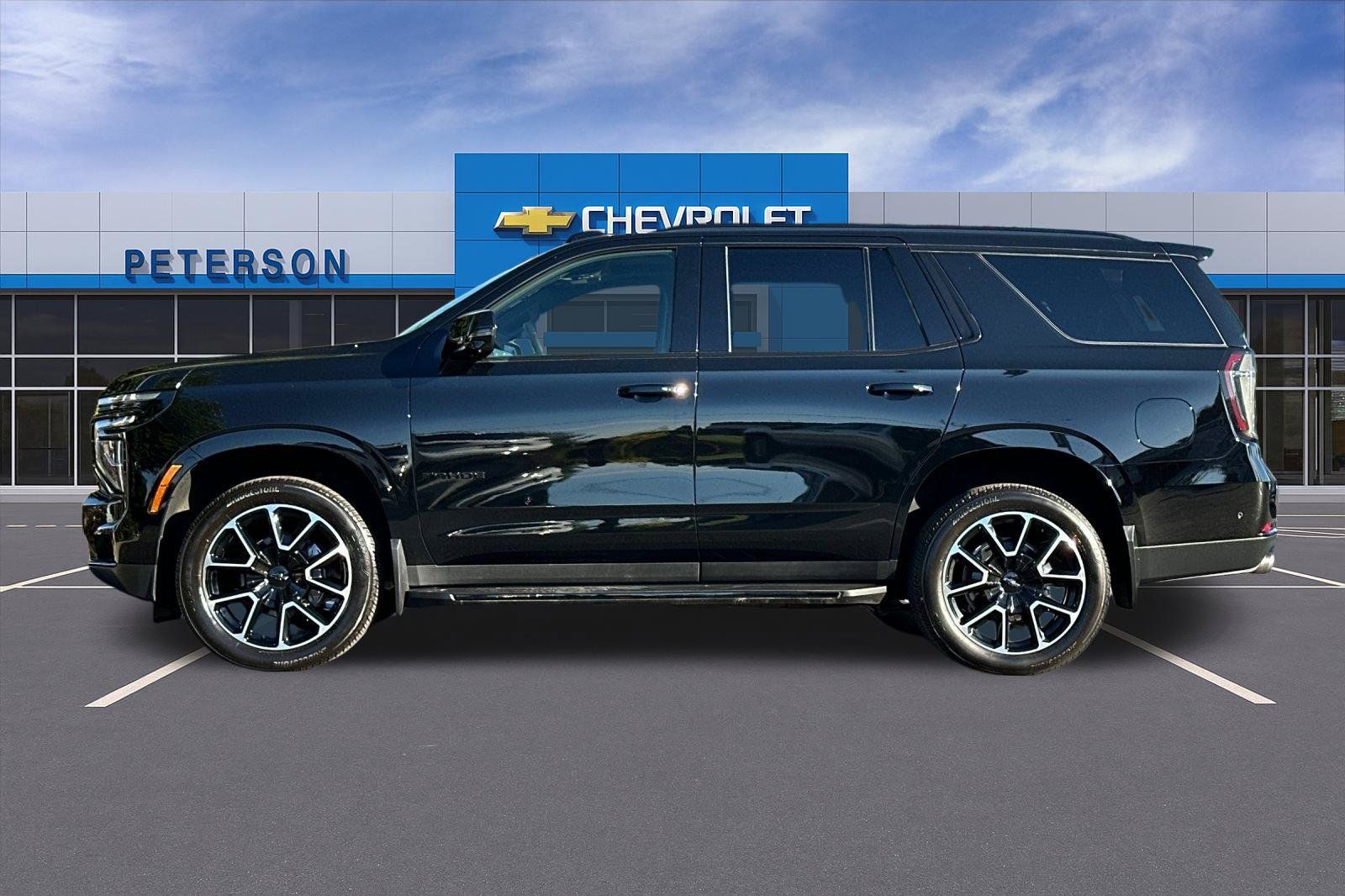 Used 2026 Chevrolet Tahoe RST w/ Comfort Package AWD/4WD image 7