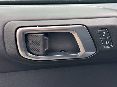 Used 2025 Ford Bronco Outer Banks image 12