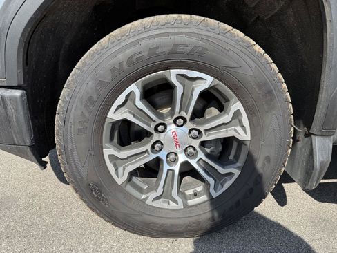 Used 2021 GMC Sierra 1500 4x4 Double Cab w/ Sierra Value Package image 15