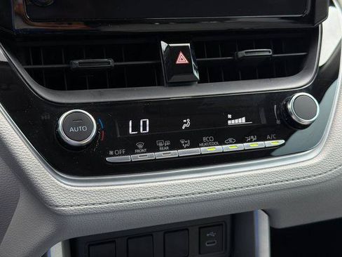 Certified 2024 Toyota Corolla Cross LE w/ Moonroof Package FWD image 20
