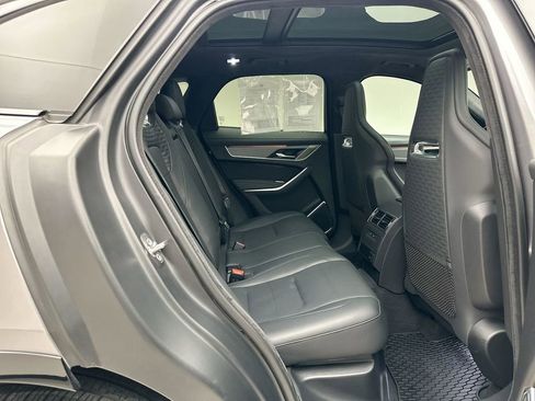 Used 2023 Jaguar F-PACE SVR image 7