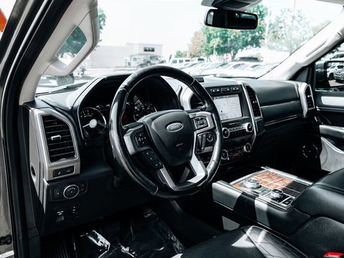 Used 2019 Ford Expedition Max Platinum AWD/4WD image 20