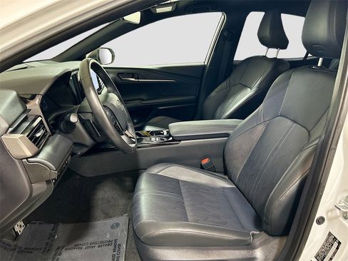 Used 2025 Toyota Camry XSE image 17