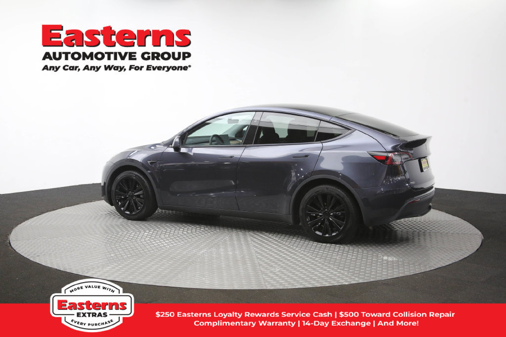 Used 2024 Tesla Model Y Long Range AWD/4WD image 59