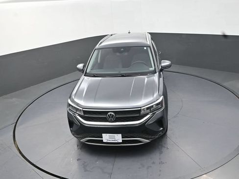 Used 2022 Volkswagen Taos SE AWD/4WD image 12