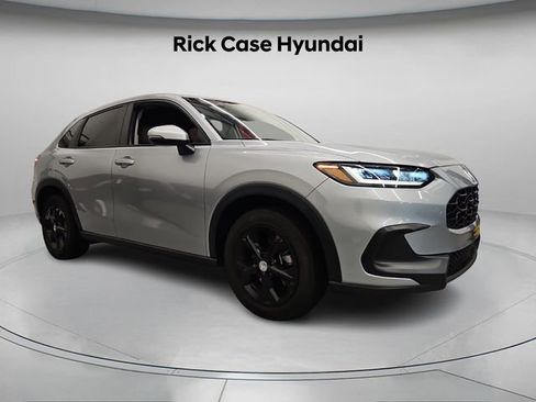 Used 2023 Honda HR-V LX image 9