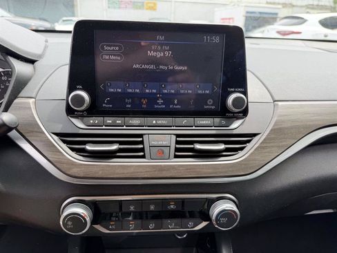 Used 2023 Nissan Altima 2.5 SV FWD image 21