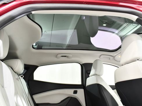 Used 2025 Ford Mustang Mach-E Premium image 18