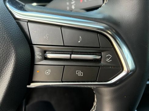 Used 2025 Chevrolet Traverse LT AWD/4WD image 10