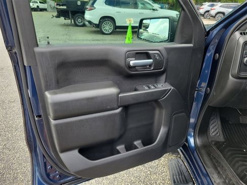 Used 2020 Chevrolet Silverado 1500 Custom w/ Custom Value Package image 22