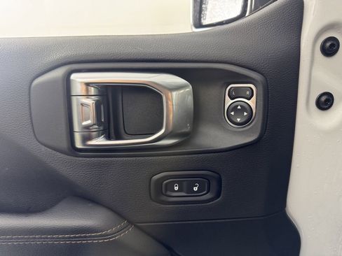 Used 2023 Jeep Wrangler Unlimited Rubicon 392 w/ Trailer Tow Package image 7