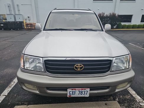 Used 2001 Toyota Land Cruiser AWD/4WD image 2