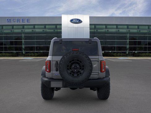 New 2026 Ford Bronco Badlands image 5