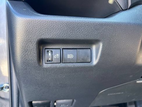 Used 2024 Toyota RAV4 XLE AWD/4WD image 17