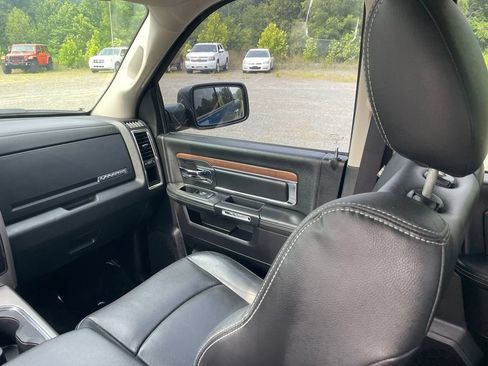 Used 2016 RAM 1500 Laramie w/ Convenience Group AWD/4WD image 23