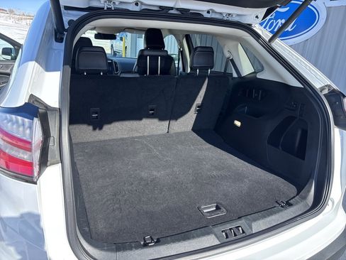 Used 2024 Ford Edge SEL w/ Convenience Package image 29