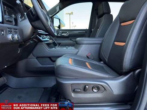 Used 2025 GMC Sierra 2500 AT4 w/ AT4 Premium Plus Package image 19