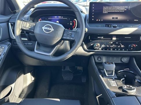 New 2026 Nissan Rogue Platinum w/ Tech Package AWD/4WD image 21