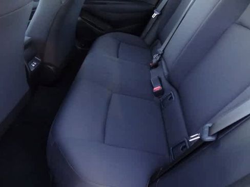 Used 2025 Toyota Corolla LE image 7