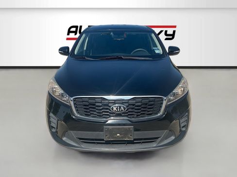 Used 2019 Kia Sorento FWD image 2