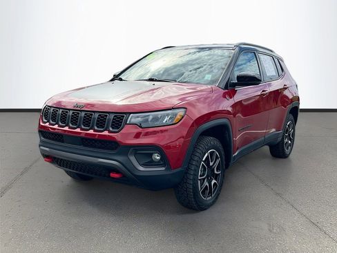 Certified 2024 Jeep Compass Trailhawk image 3